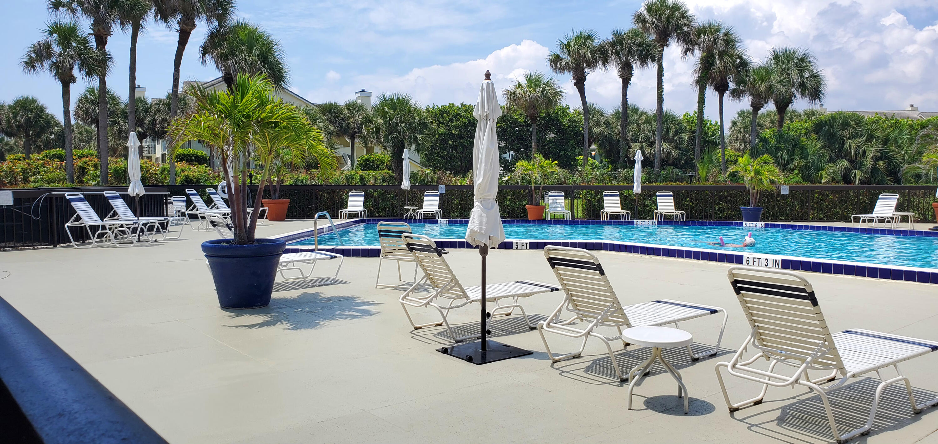 401 Ocean Bluffs Boulevard, Unit 104 Jupiter, FL 33477 - Photo 14 of 15 Pool