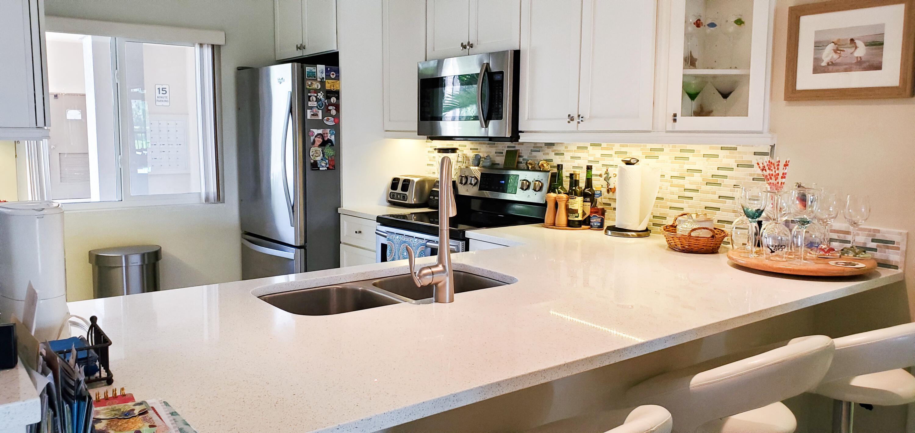 401 Ocean Bluffs Boulevard, Unit 104 Jupiter, FL 33477 - Photo 5 of 15 Kitchen2