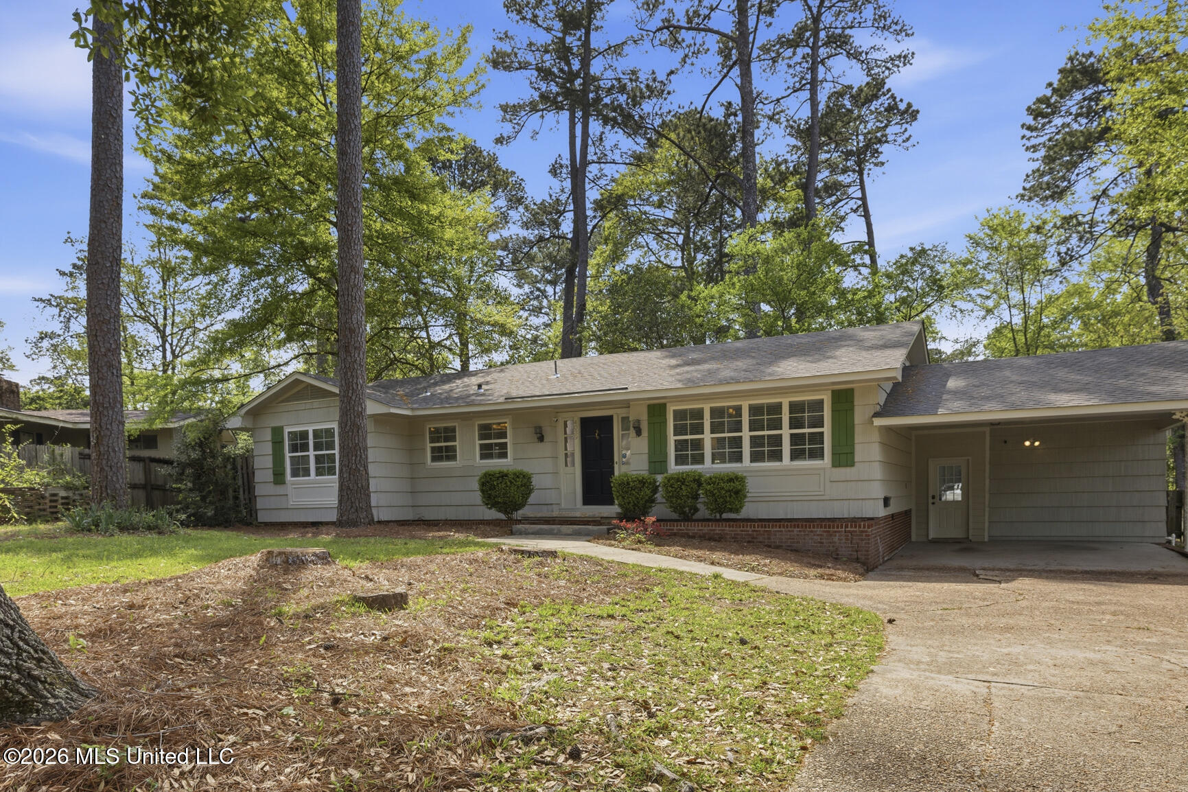 4039 Berkley Drive Jackson, MS 39211 - Photo 2 of 27 Location, Location!