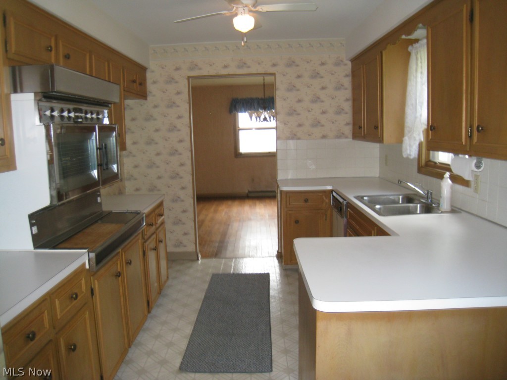32515 Bainbridge Road Solon, OH 44139 - Photo 3 of 20 2nd view of the kitchen looking into the dining room.