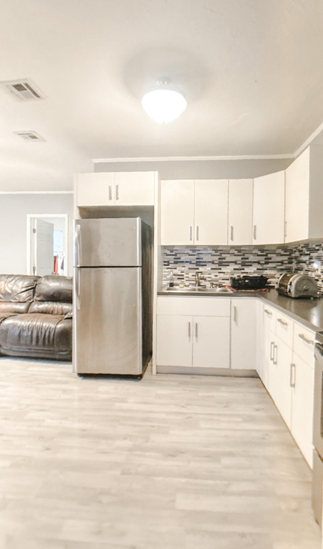 219 West 27th Street Riviera Beach, FL 33404 - Photo 8 of 23 Kitchen