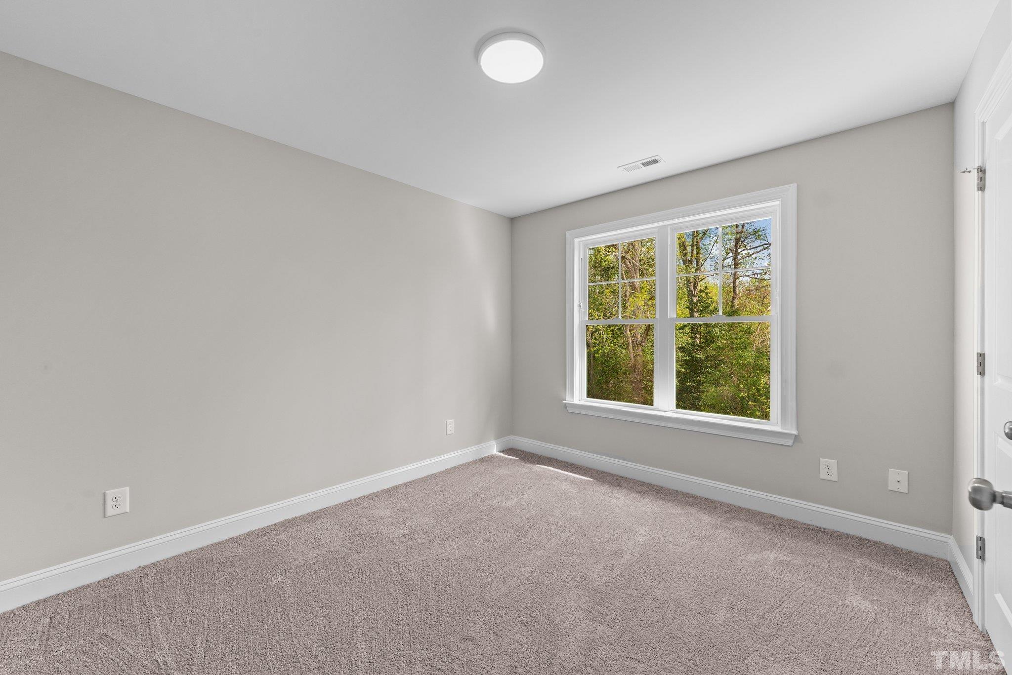4530 Fairhaven Drive Wilson, NC 27893 - Photo 27 of 49 an empty room with a window