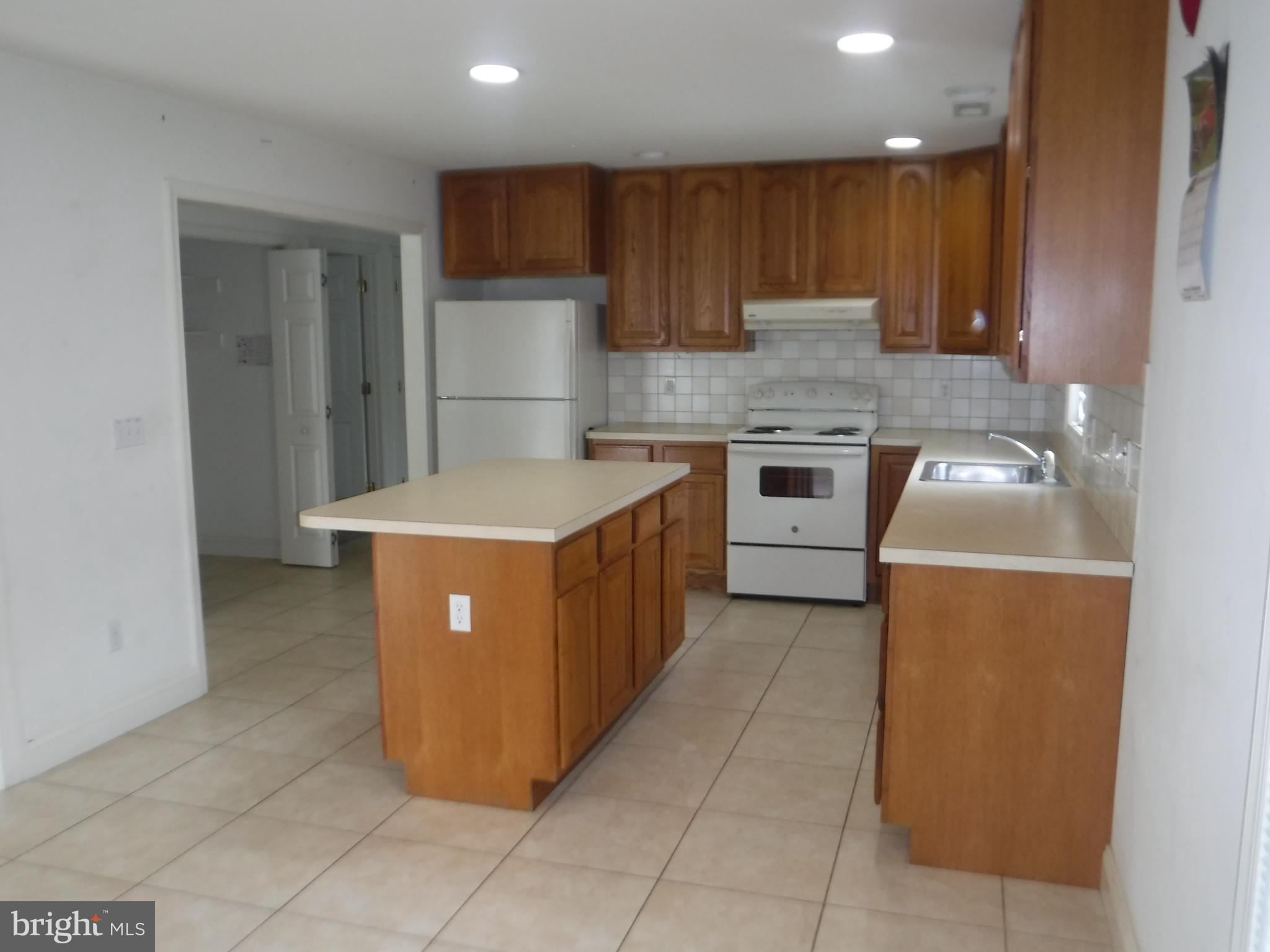 952 Linwood Road Hagerstown, MD 21740 - Photo 30 of 83 Kitchen 1st Floor