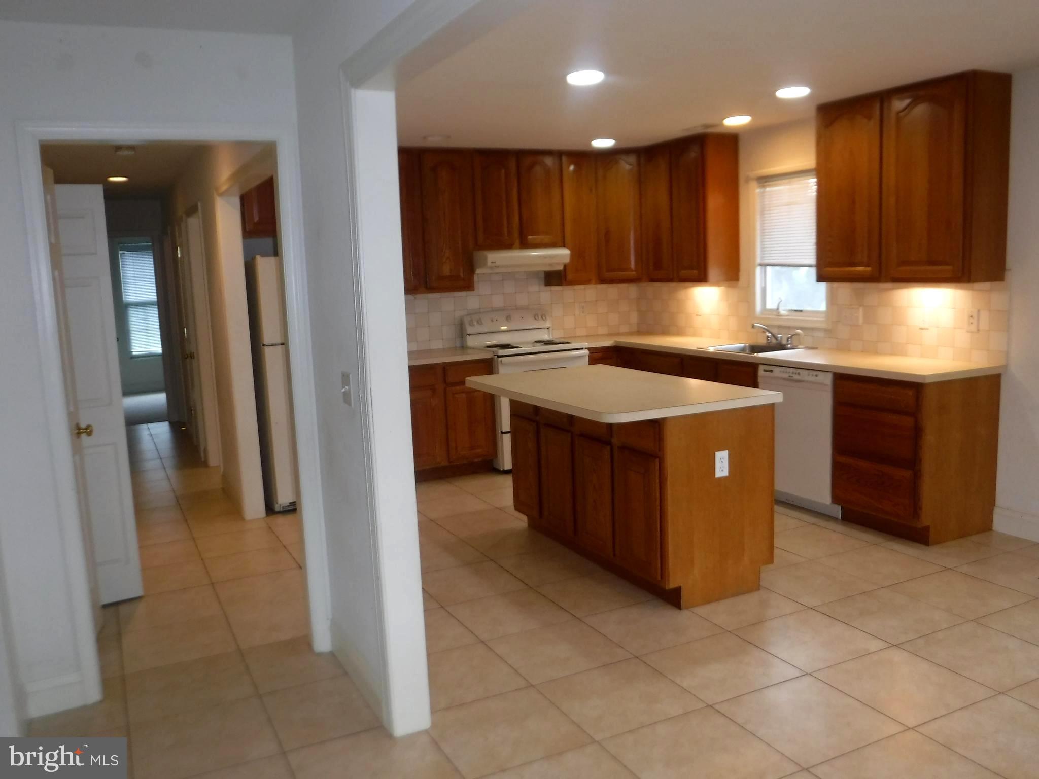 952 Linwood Road Hagerstown, MD 21740 - Photo 31 of 83 Kitchen 1st Floor