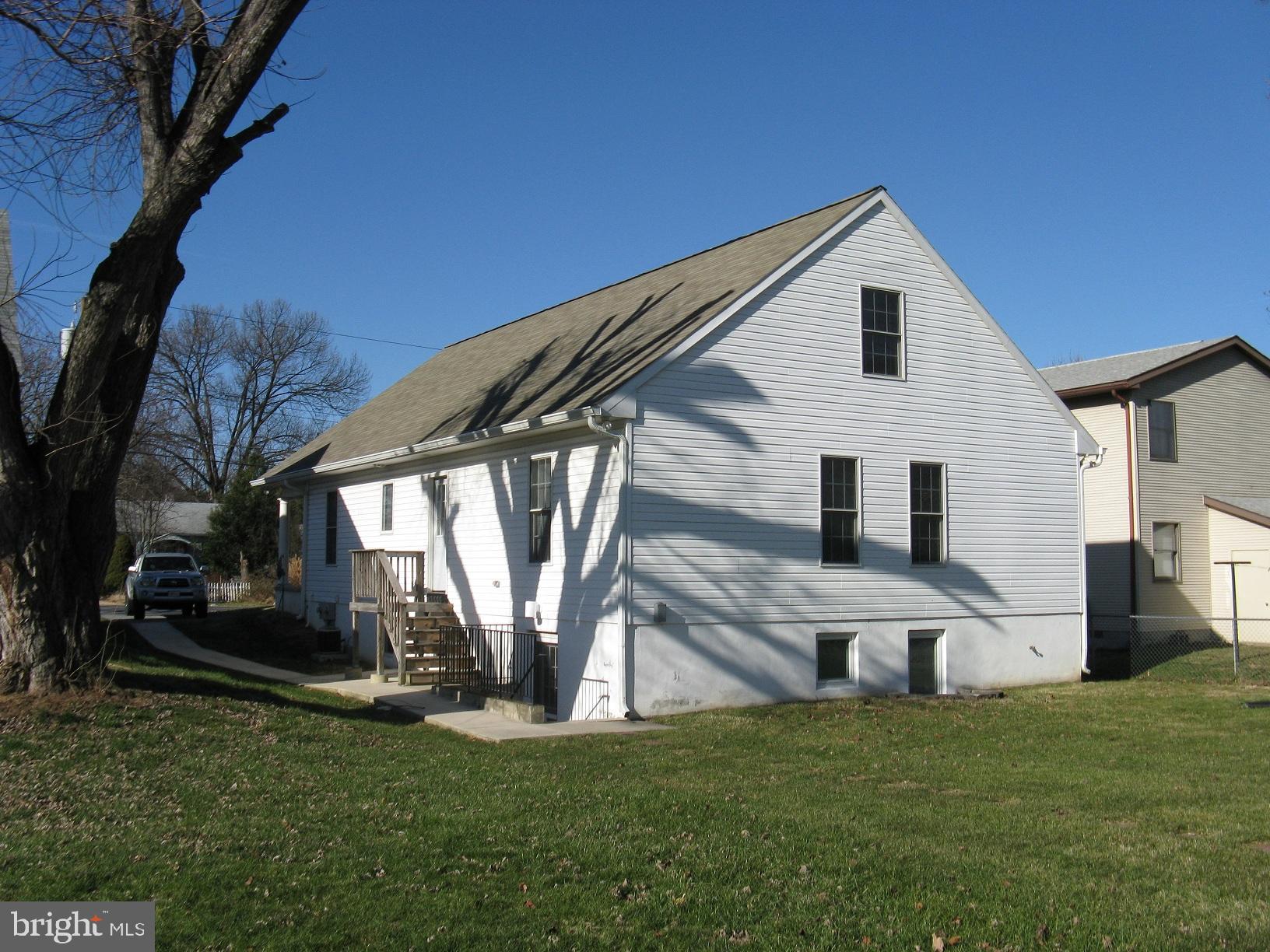 952 Linwood Road Hagerstown, MD 21740 - Photo 7 of 83 Back
