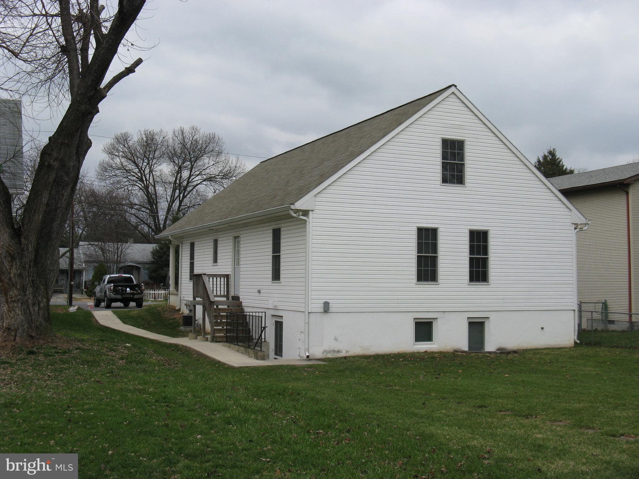 952 Linwood Road Hagerstown, MD 21740 - Photo 10 of 83 Back