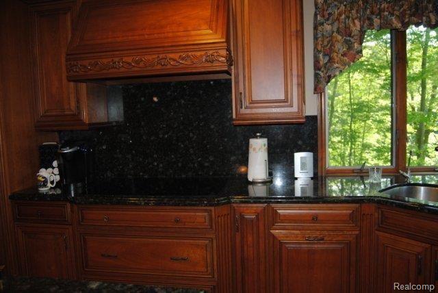 3620 Timber Ridge Drive Metamora, MI 48455 - Photo 5 of 25 5 burner glass top stove 3620 Ti