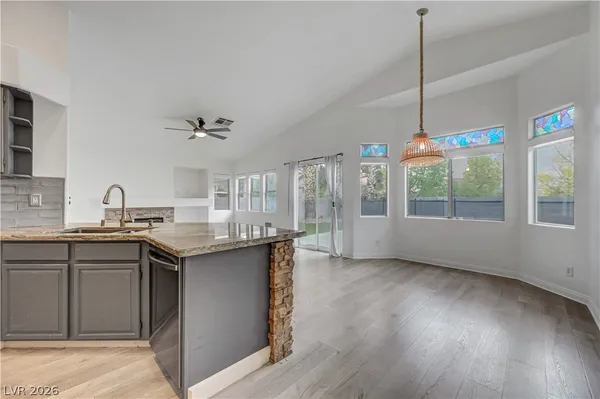 $2,550 | 7213 Elite Court, Las Vegas, NV 89129