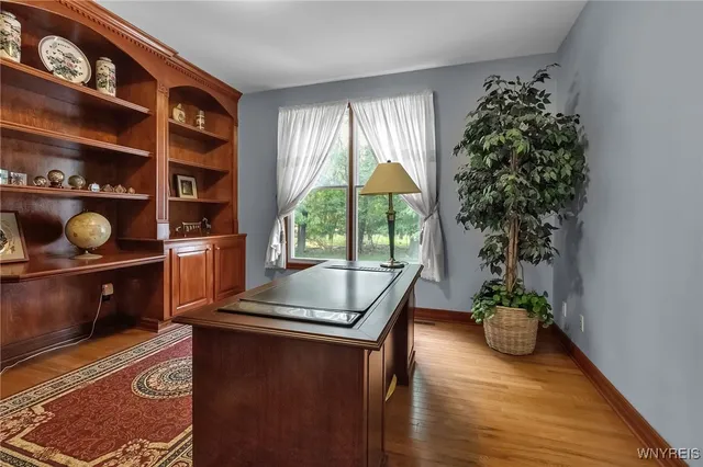 $899,900 | 6017 Corinne Lane, Clarence, NY 14032