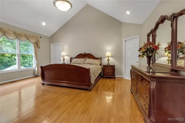 $899,900 | 6017 Corinne Lane, Clarence, NY 14032