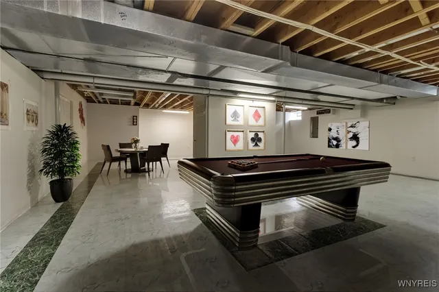 $899,900 | 6017 Corinne Lane, Clarence, NY 14032