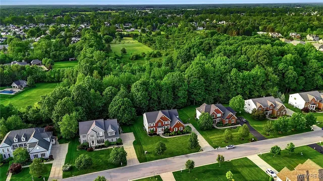 $899,900 | 6017 Corinne Lane, Clarence, NY 14032