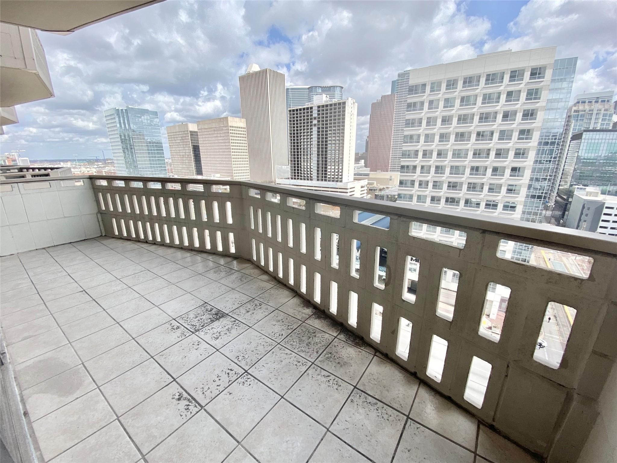 2016 Main Street, Unit 1403 Houston, TX 77002 - Photo 16 of 19