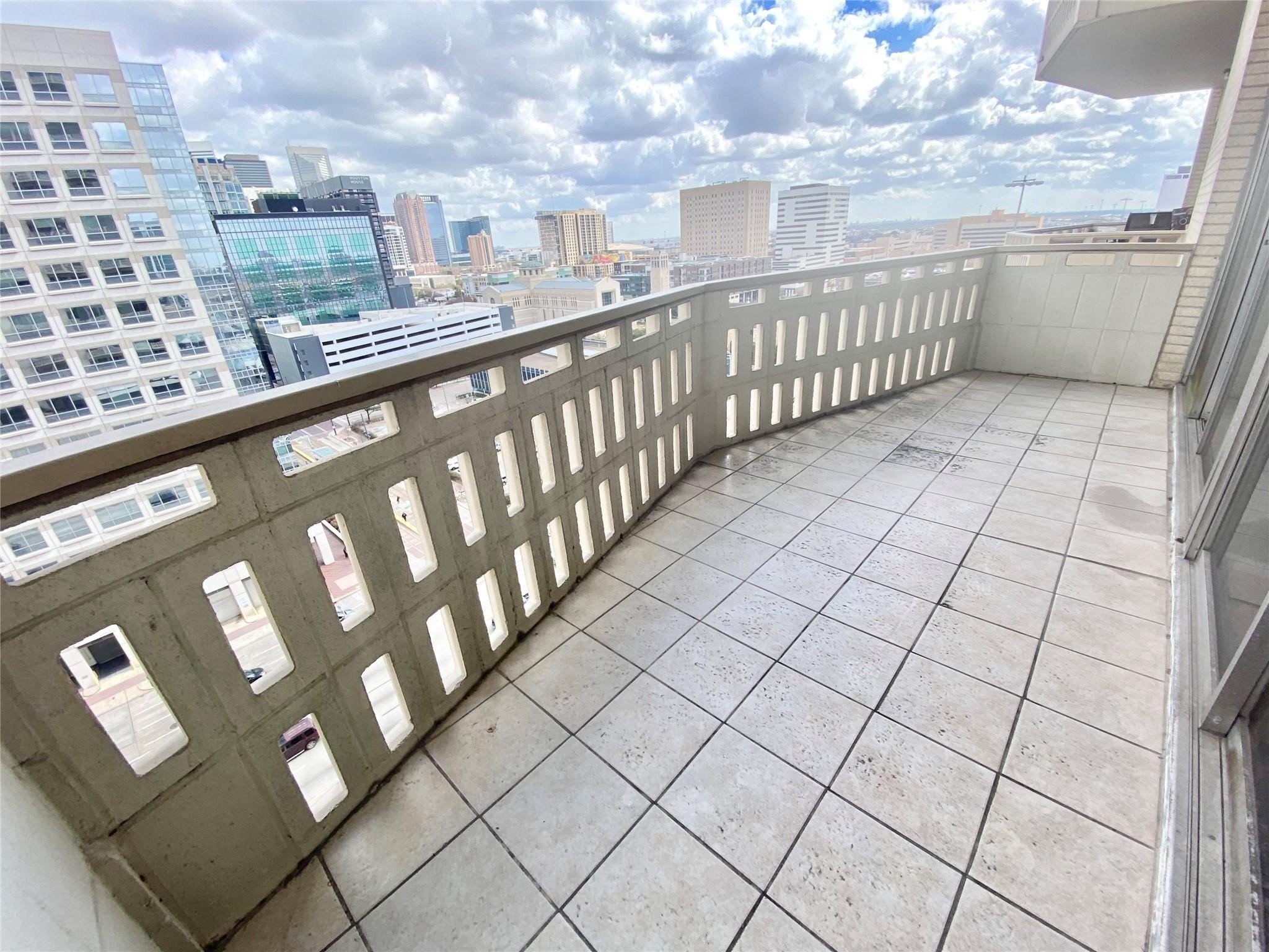 2016 Main Street, Unit 1403 Houston, TX 77002 - Photo 17 of 19