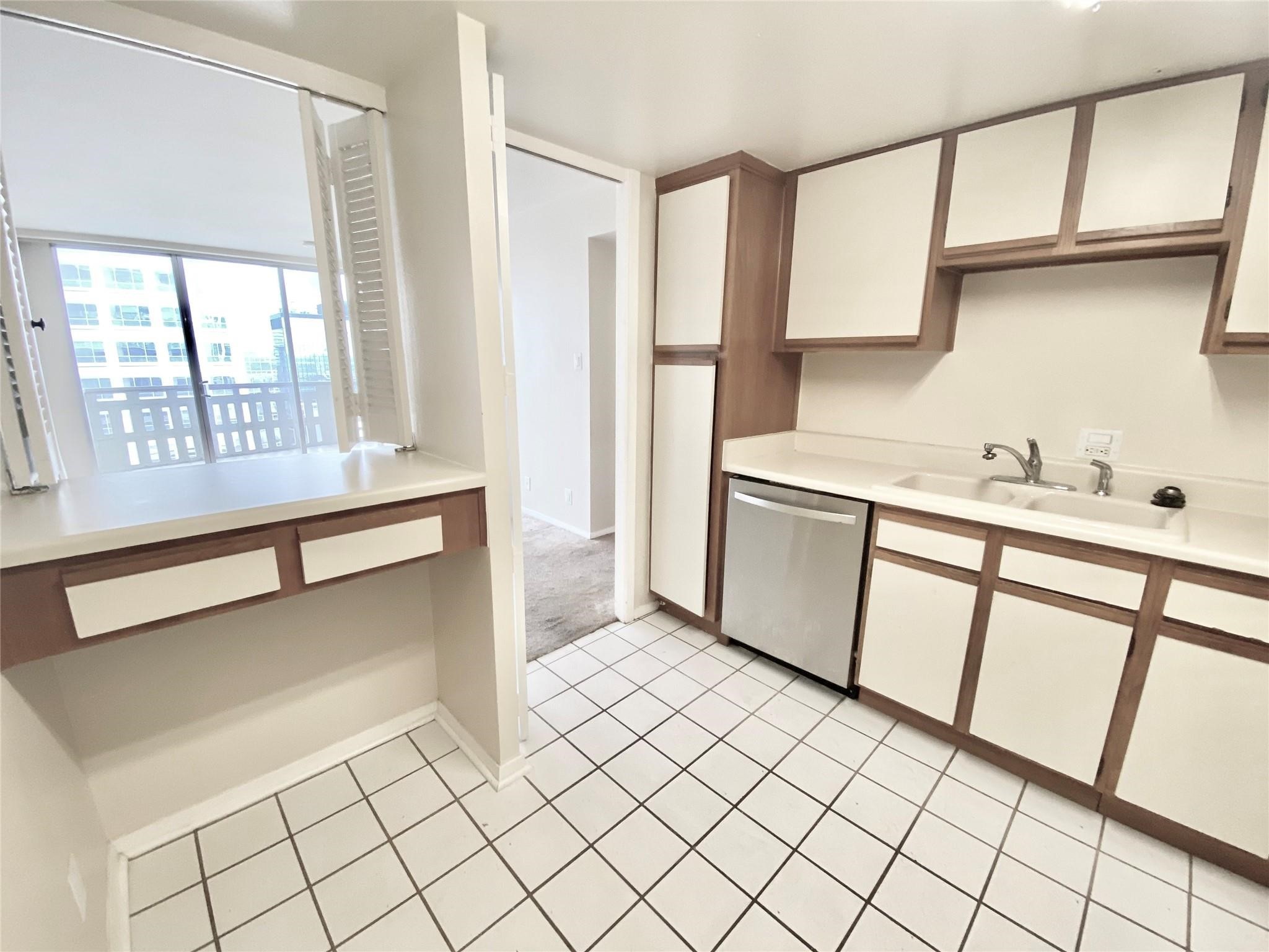 2016 Main Street, Unit 1403 Houston, TX 77002 - Photo 3 of 19