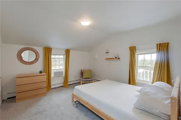 $3,600 | 26 Cliff Avenue, Unit 4, Newport, RI 02840