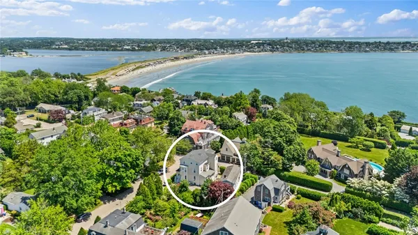 $3,600 | 26 Cliff Avenue, Unit 4, Newport, RI 02840