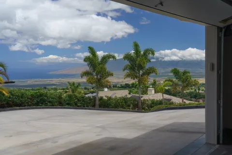 $2,700,000 | 42 Kaalele Place, Kula, HI 96790
