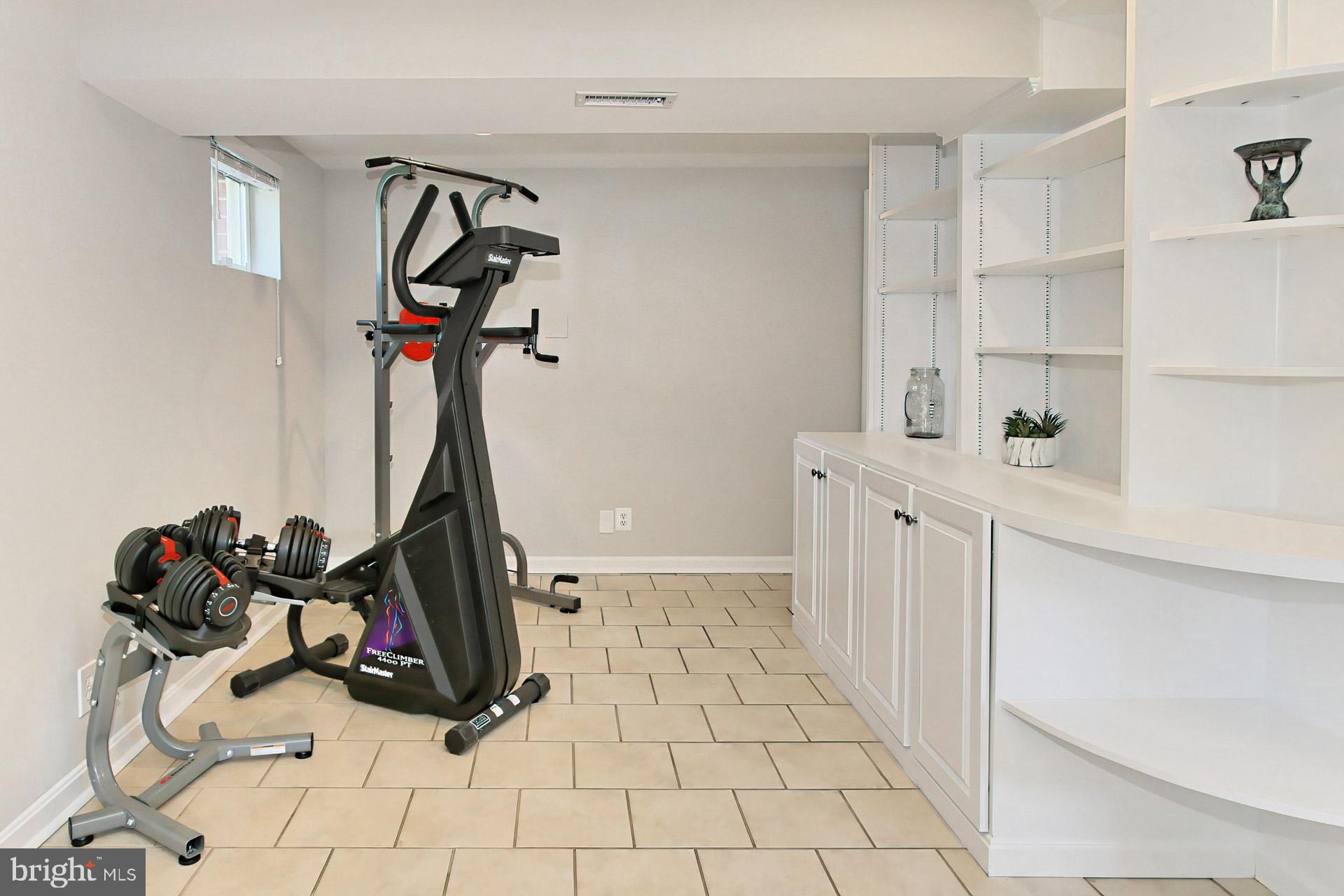 6901 Vancouver Road Springfield, VA 22152 - Photo 38 of 47 Work out room