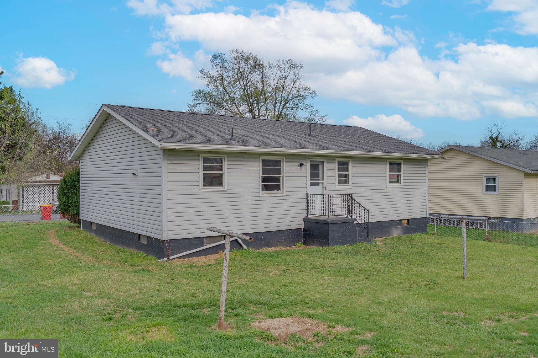 304 South Reymann Street Ranson, WV 25438 - Photo 34 of 38
