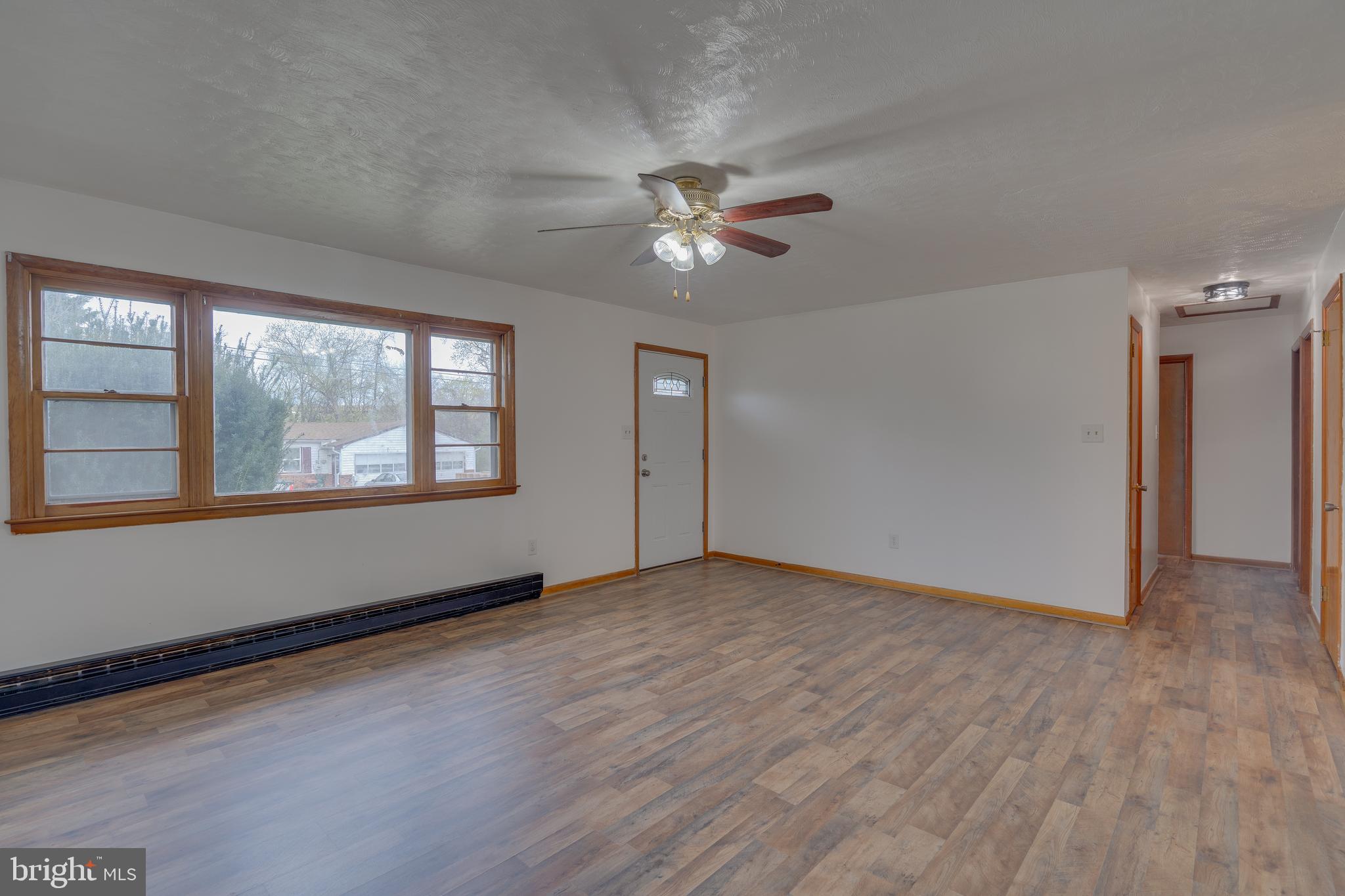 304 South Reymann Street Ranson, WV 25438 - Photo 10 of 38