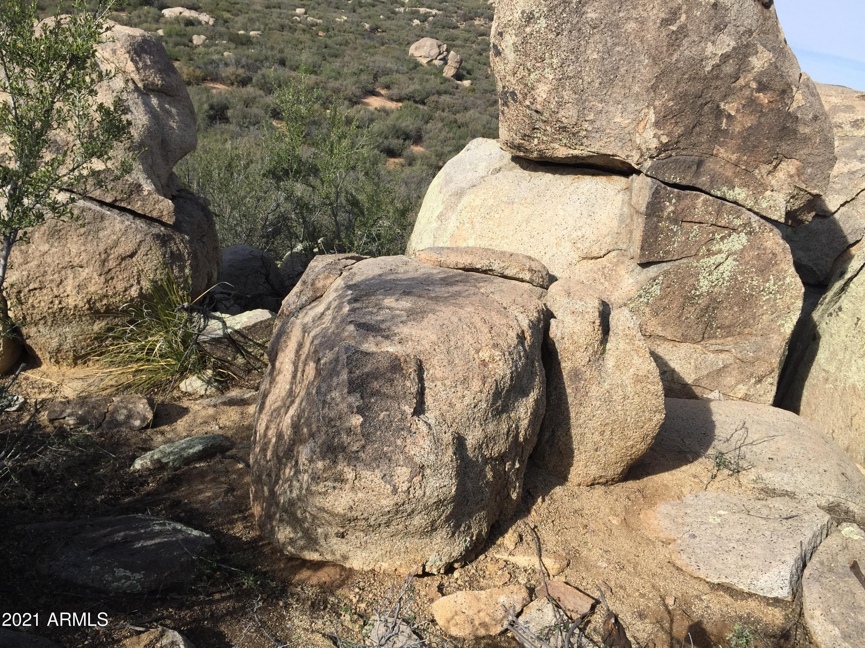 725 North Ambassador Road, Unit 10 Dewey, AZ 86327 - Photo 7 of 28 Boulders 5