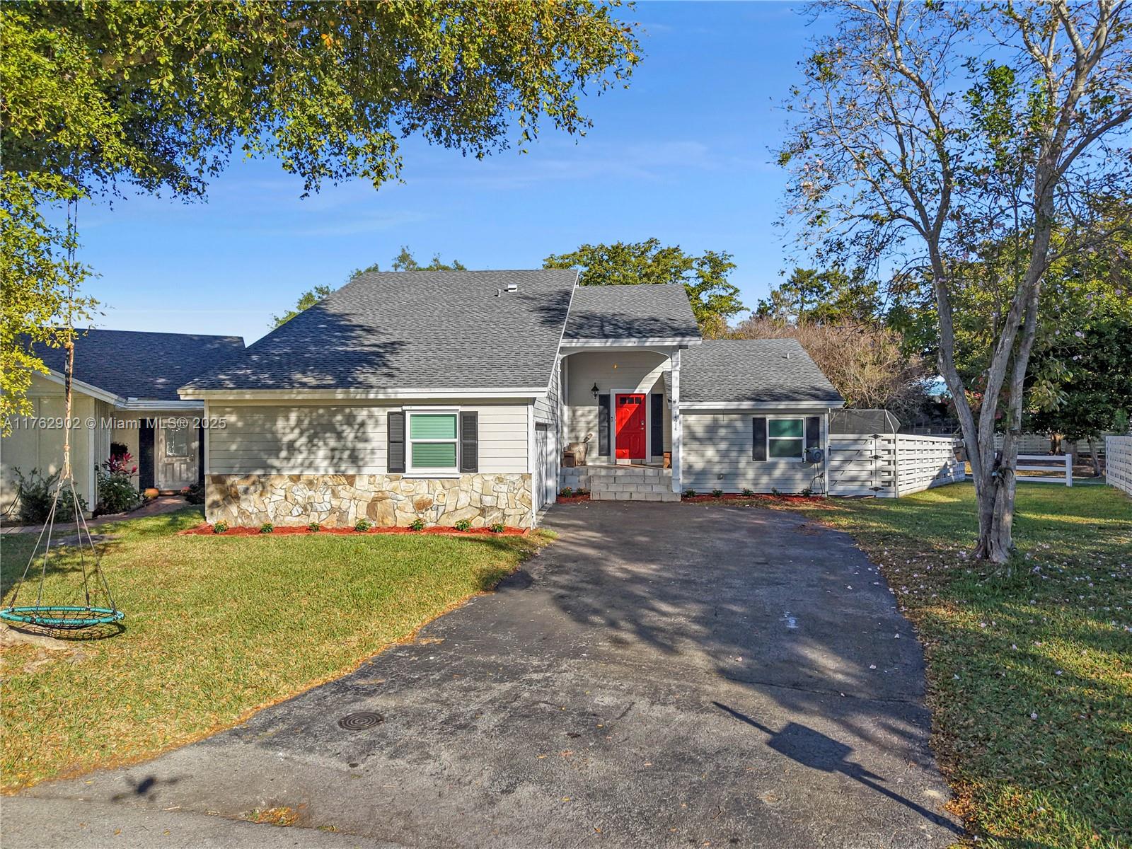 14914 Southwest 142nd Place Miami, FL 33186 - Photo 24 of 39