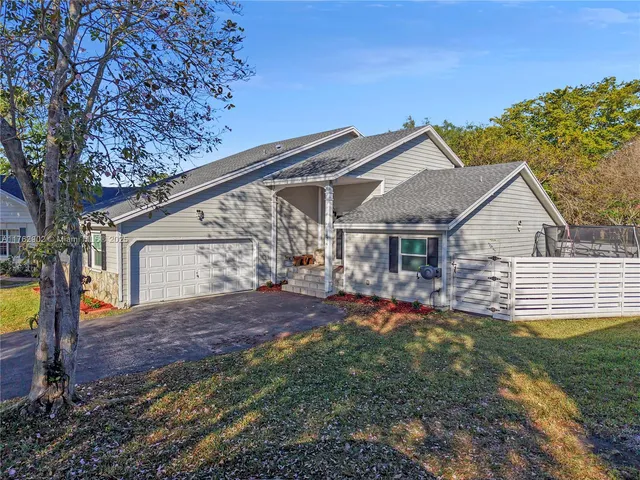 $829,000 | 14914 Southwest 142nd Place, Miami, FL 33186