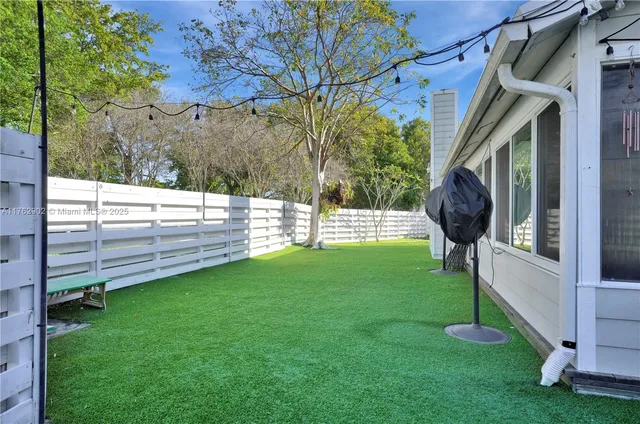 $829,000 | 14914 Southwest 142nd Place, Miami, FL 33186