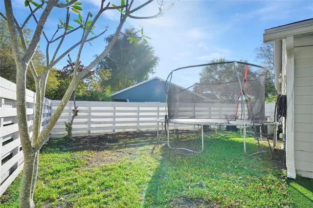 $829,000 | 14914 Southwest 142nd Place, Miami, FL 33186