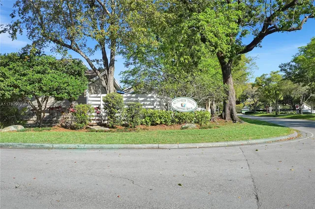 $829,000 | 14914 Southwest 142nd Place, Miami, FL 33186