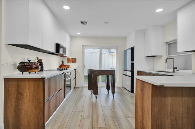 $829,000 | 14914 Southwest 142nd Place, Miami, FL 33186