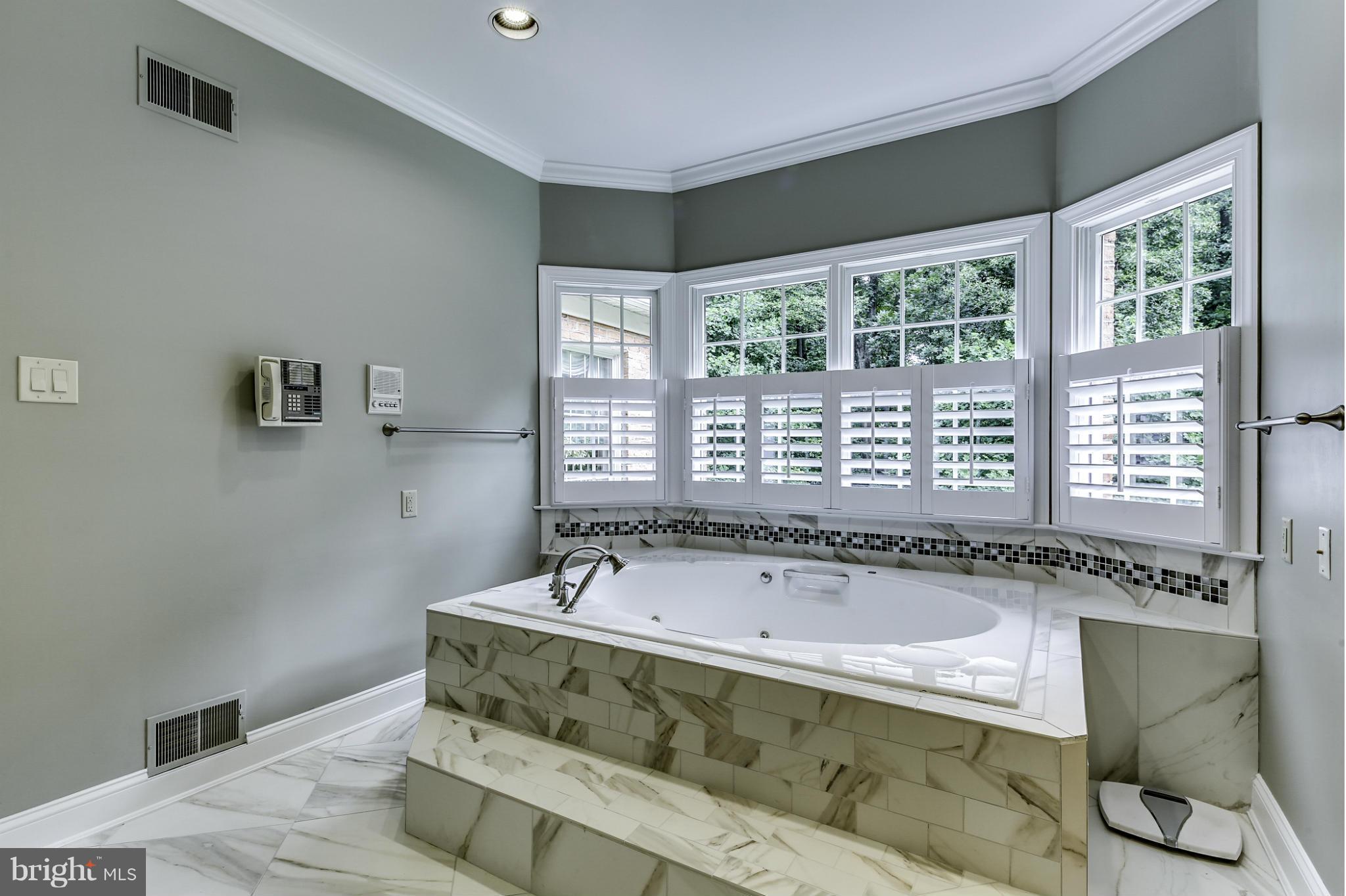 10430 Kingsbridge Road Ellicott City, MD 21042 - Photo 19 of 30 Bath (Master)