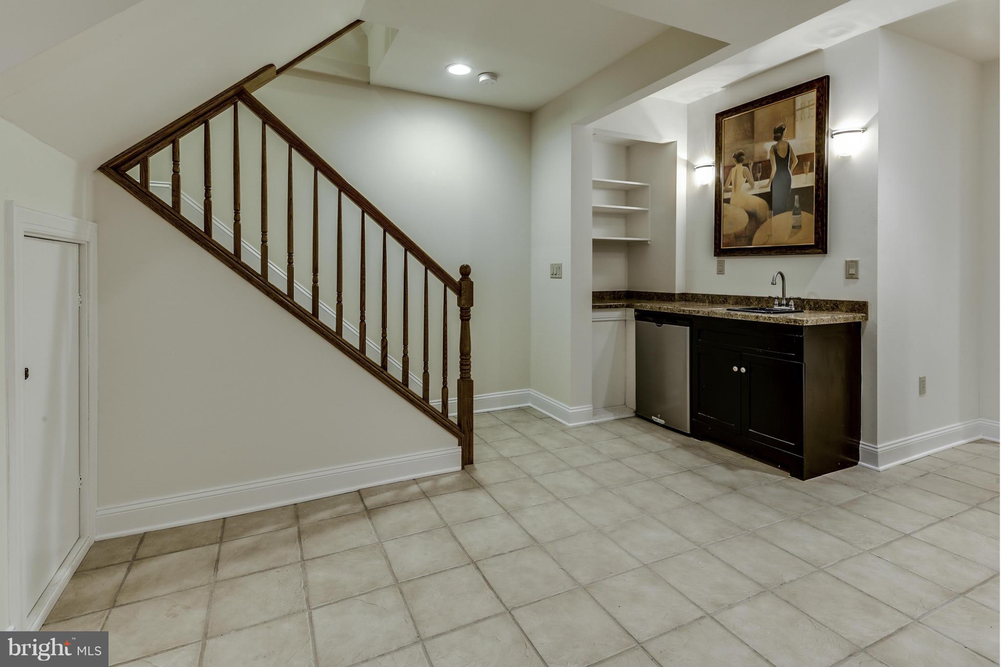 10430 Kingsbridge Road Ellicott City, MD 21042 - Photo 24 of 30 Lower Level Wet Bar