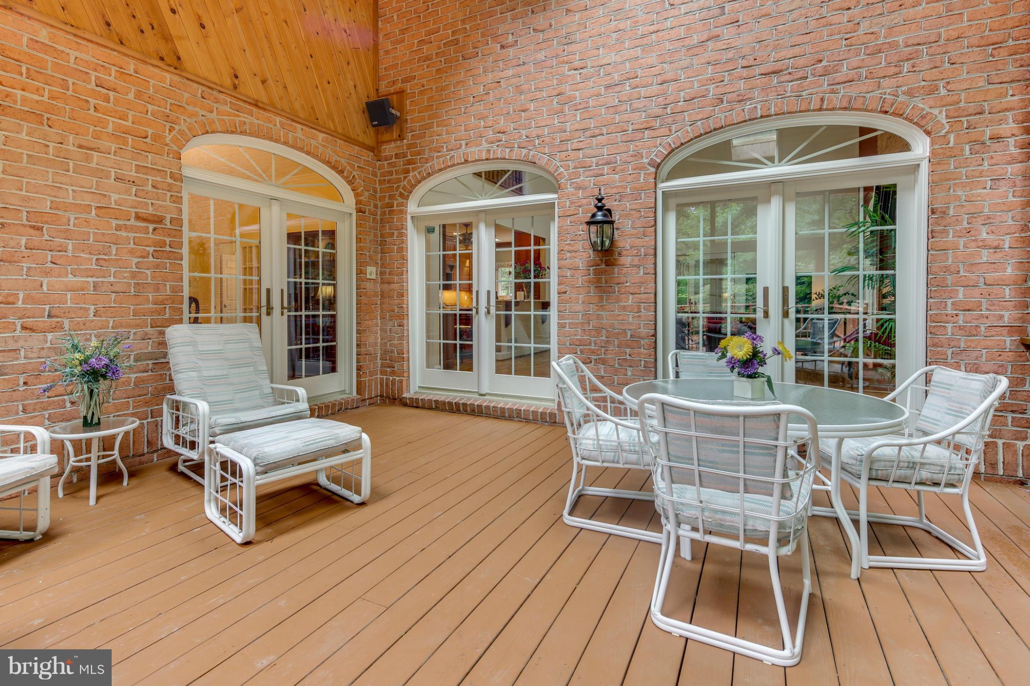 10430 Kingsbridge Road Ellicott City, MD 21042 - Photo 6 of 30 Screened-in Porch