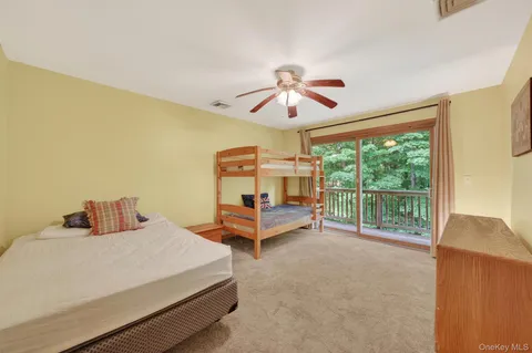 $648,000 | 21 Huyler Drive, Hyde Park, NY 12538
