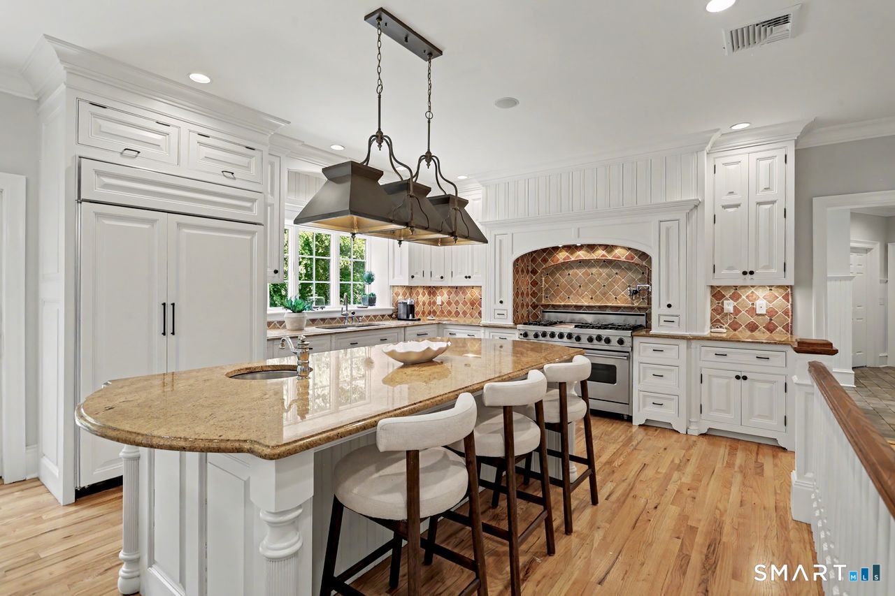 88 Grey Rocks Road Wilton, CT 06897 - Photo 11 of 34