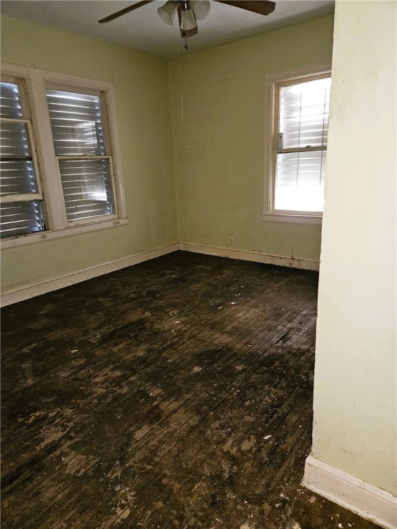 3218 McArdle Road Corpus Christi, TX 78415 - Photo 19 of 32 a view of an empty room with a window