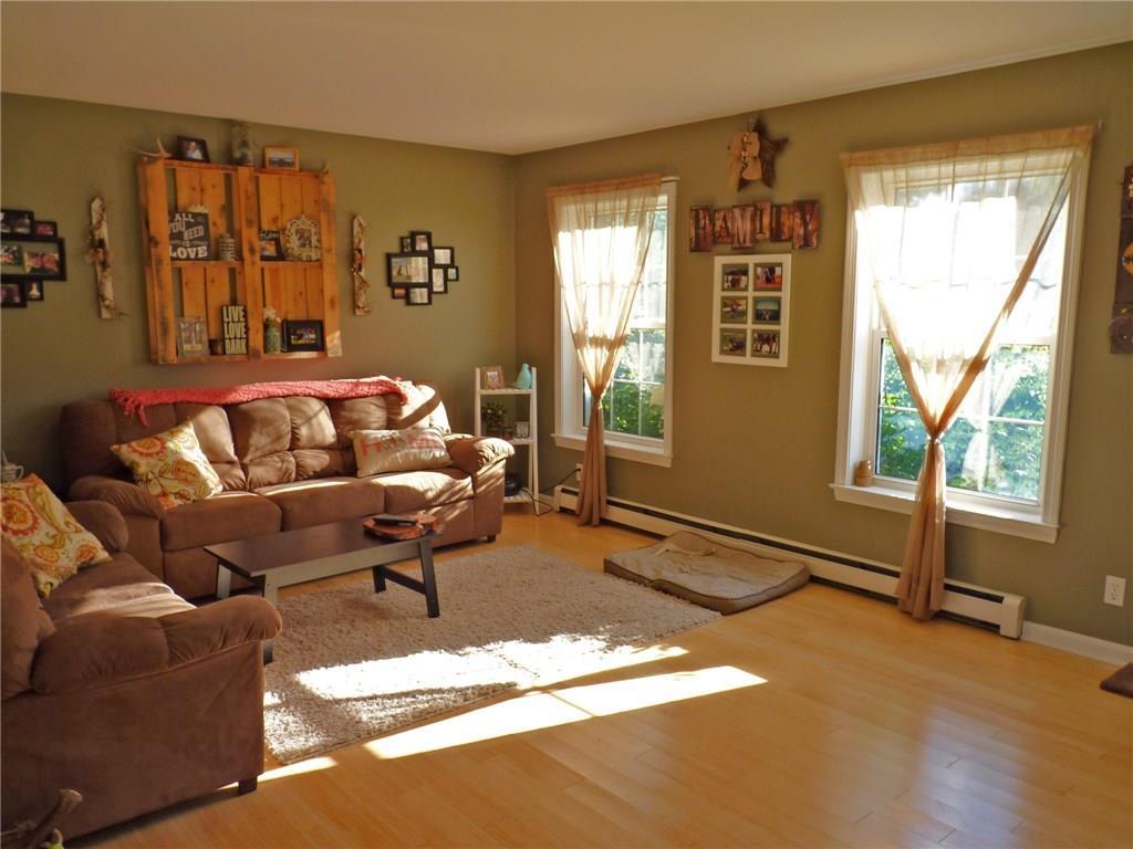 839 Red Bridge Road Ellsworth, ME 04605 - Photo 10 of 35 Living room