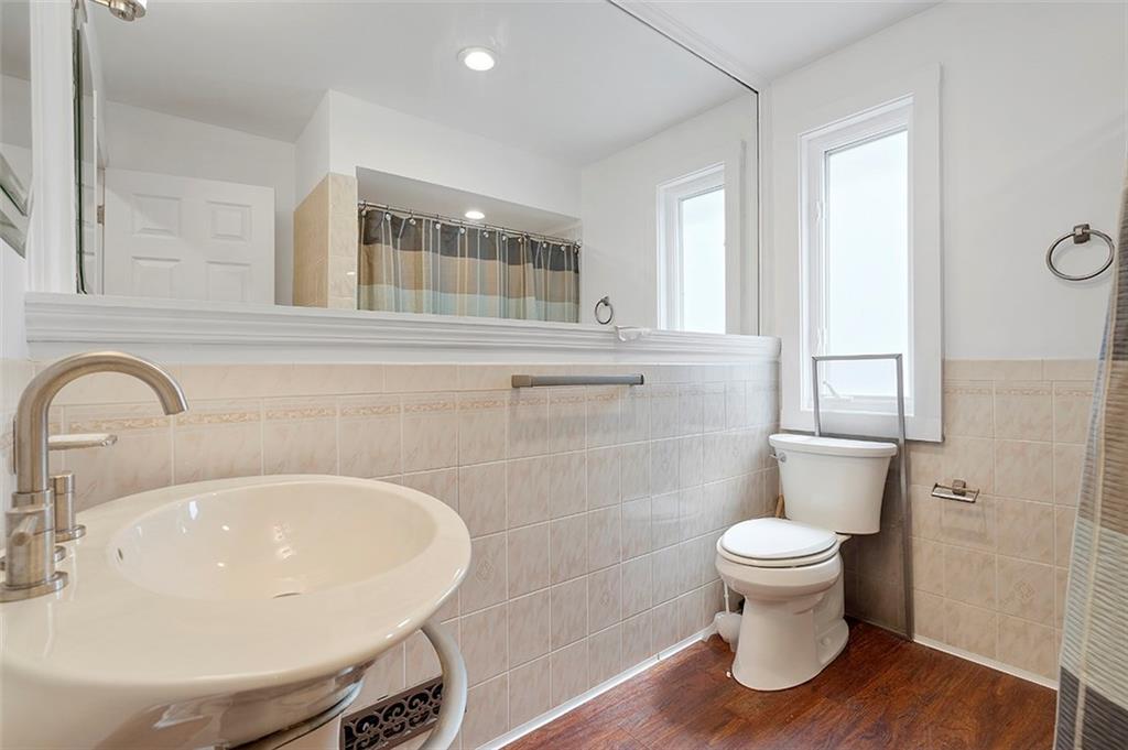 213 Guyasuta Road Pittsburgh, PA 15215 - Photo 16 of 25 Gallery Image 16