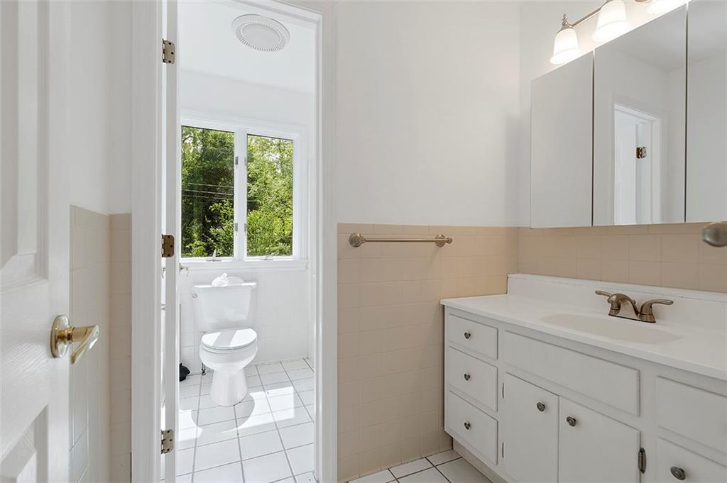 213 Guyasuta Road Pittsburgh, PA 15215 - Photo 18 of 25 Gallery Image 18