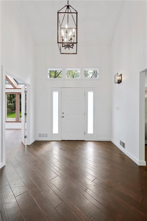 213 Guyasuta Road Pittsburgh, PA 15215 - Photo 3 of 25 Gallery Image 3