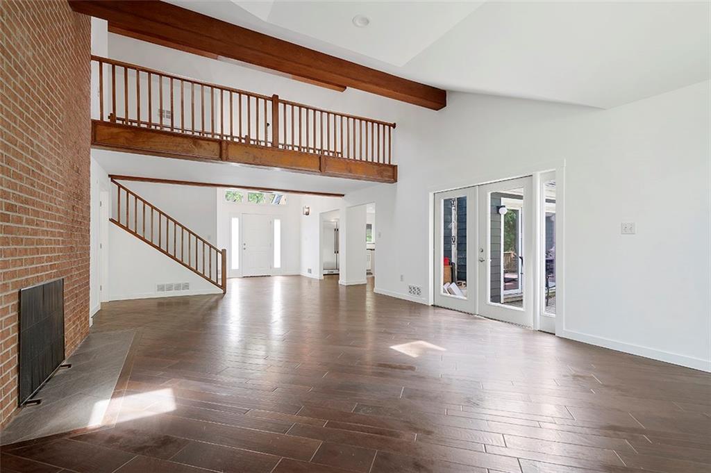 213 Guyasuta Road Pittsburgh, PA 15215 - Photo 6 of 25 Gallery Image 6