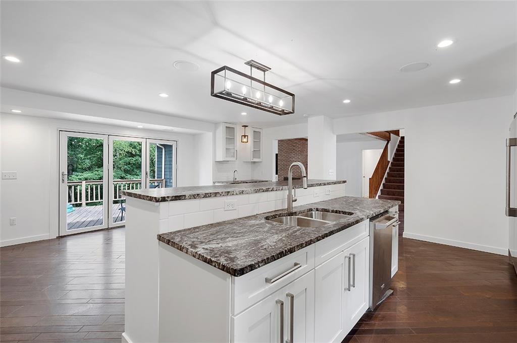 213 Guyasuta Road Pittsburgh, PA 15215 - Photo 9 of 25 Gallery Image 9