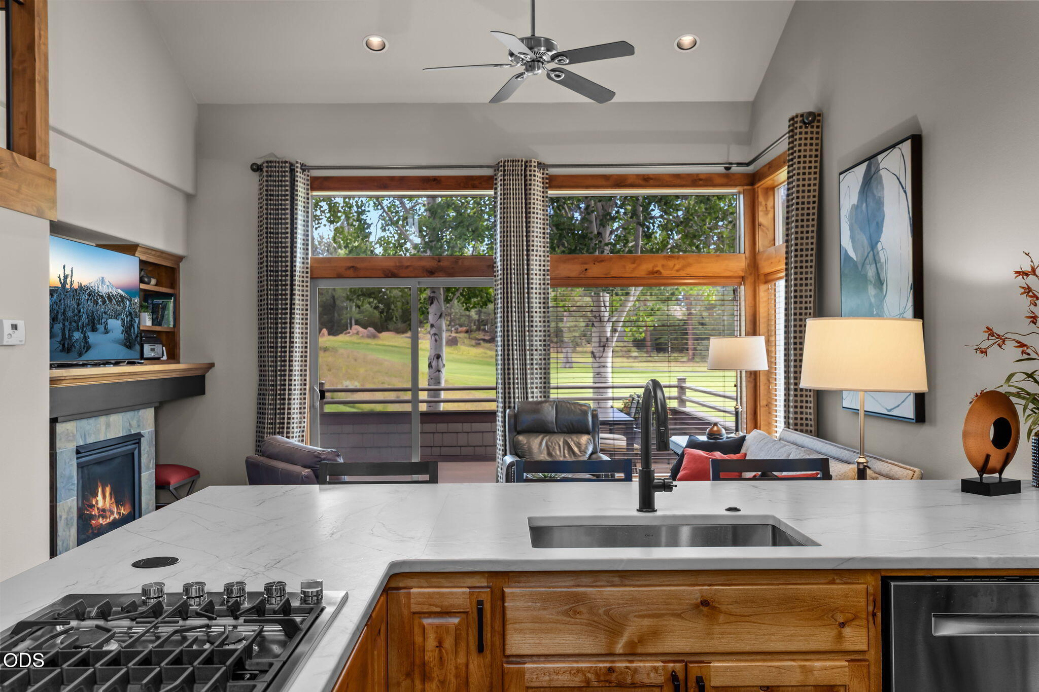 19551 Painted Ridge Loop Bend, OR 97702 - Photo 16 of 56