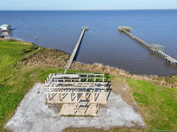 $550,000 | 316 Calcasieu Lake Drive, Lake Charles, LA 70607