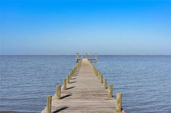 $550,000 | 316 Calcasieu Lake Drive, Lake Charles, LA 70607