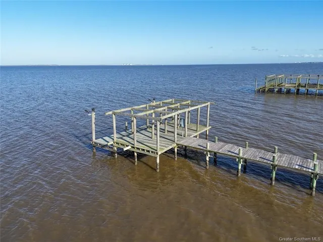 $575,000 | 316 Calcasieu Lake Drive, Lake Charles, LA 70607