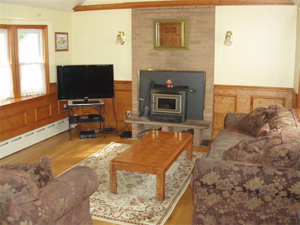 563 Ralph Talbot Street Weymouth, MA 02190 - Photo 7 of 26 Gallery Image 7