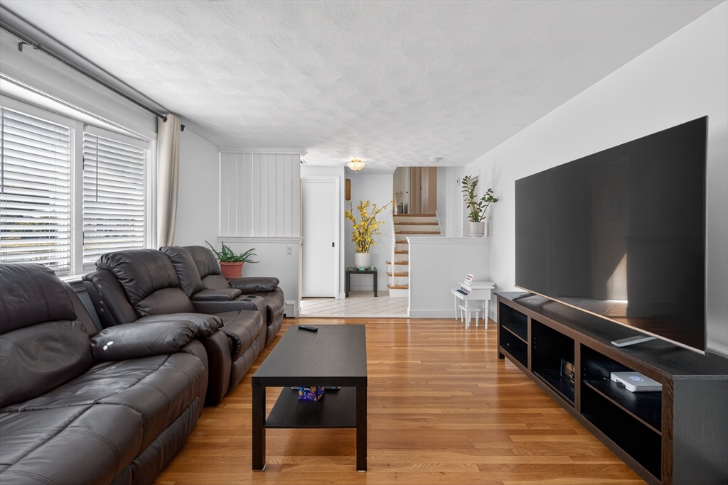 4 Park River Street Needham, MA 02494 - Photo 12 of 41